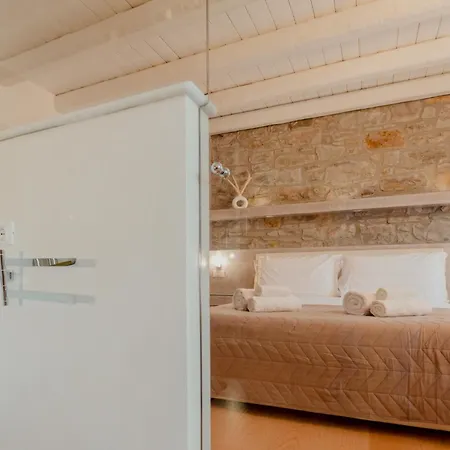 Aphrodite Luxury With Jacuzzi Apartament Triest