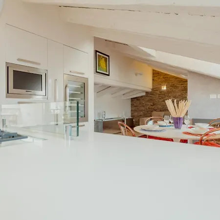 Aphrodite Luxury With Jacuzzi