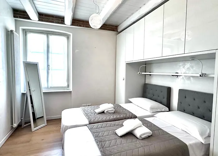 Aphrodite Luxury With Jacuzzi Trieste